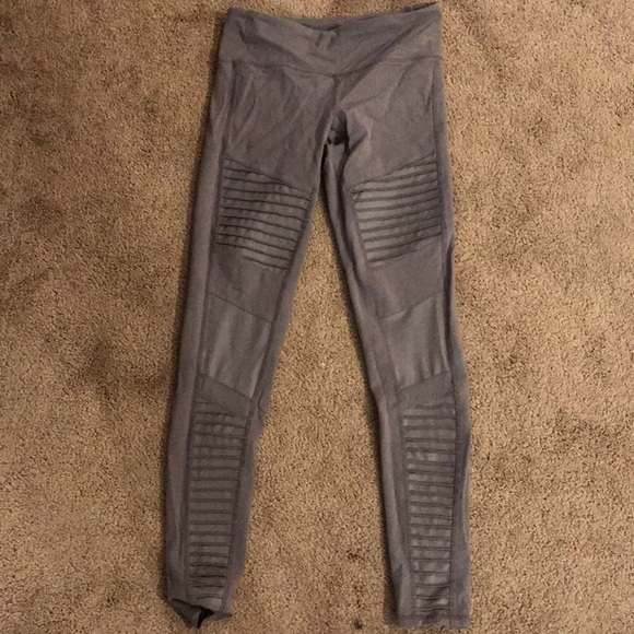 ALO Yoga Pants - Alo yoga moto legging